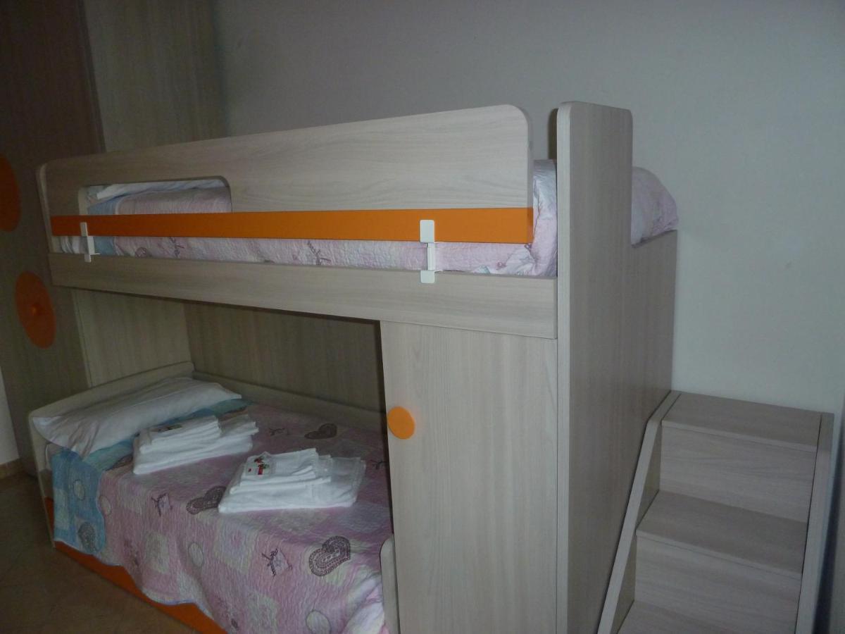 Casa Cuore - Love Pets - Fronte Ospedale Sacro Cuore Negrar Szoba fotó